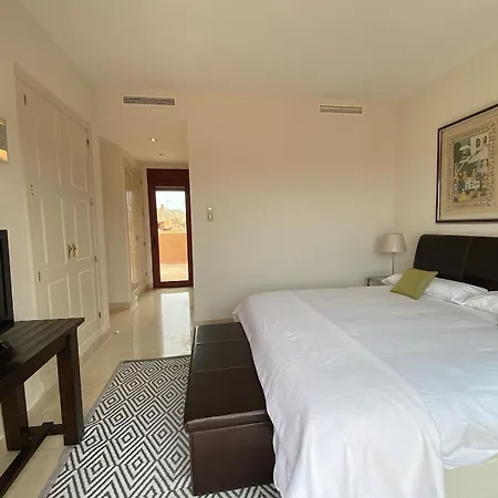 Beautiful 5 * Penthouse Very Near The Apartment