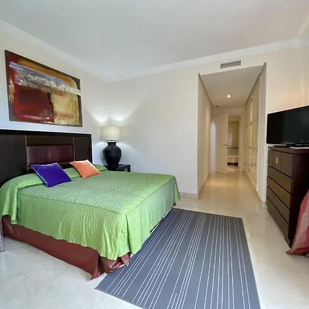 Beautiful 5 * Penthouse Very Near The Apartment